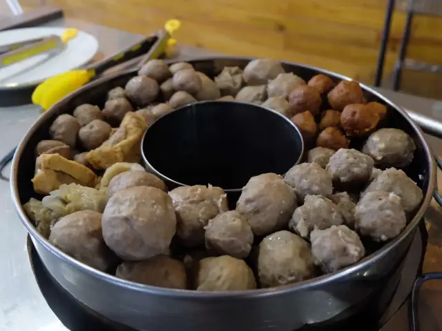 Gambar Makanan Bakso Malang Goendoel 10