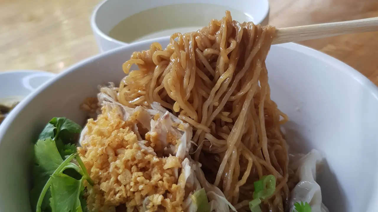 Warung Bakmi Mpek Tjoen