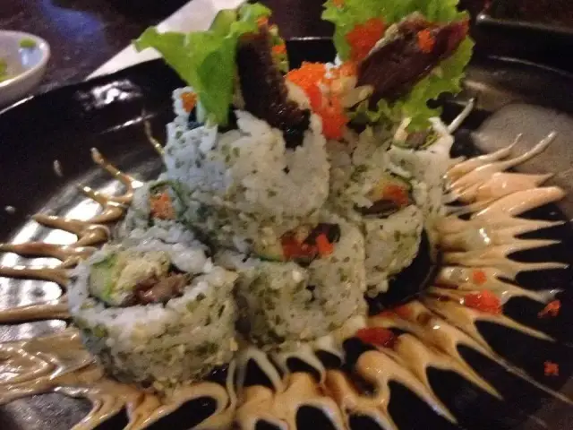 Gambar Makanan Sushi Naga 5