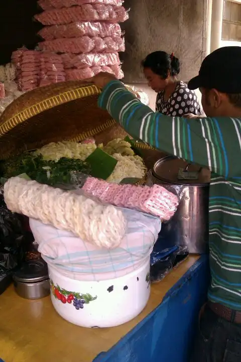 Gambar Makanan Lotek & Cendol Genthong Alkateri 9