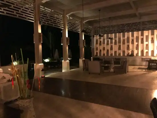 Gambar Makanan Aura Lounge & Bar Lombok 10