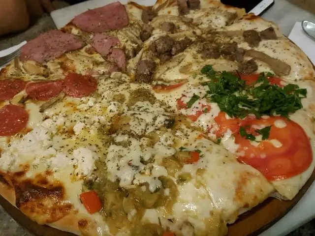 Pizza Argentina'nin yemek ve ambiyans fotoğrafları 59