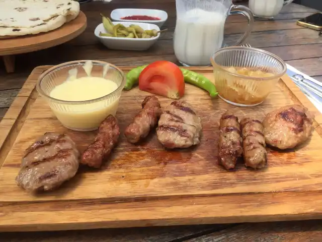 Köfteci İrfan Steak House & Kasap'nin yemek ve ambiyans fotoğrafları 43