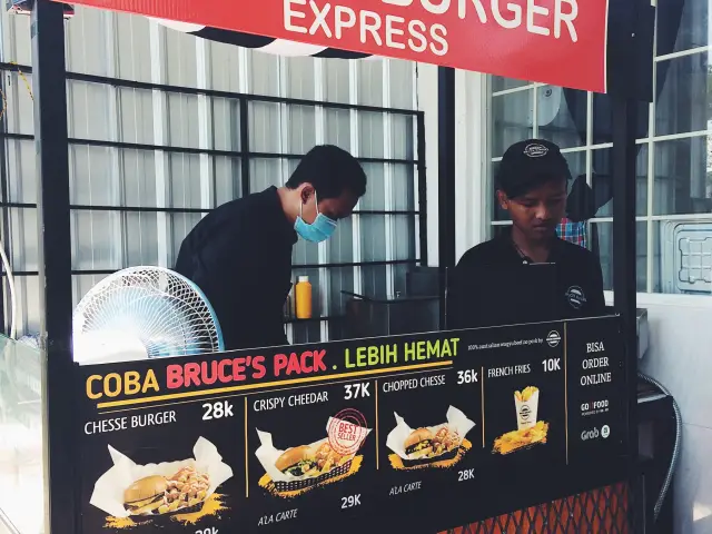 Gambar Makanan Bruces Burgers Express 3