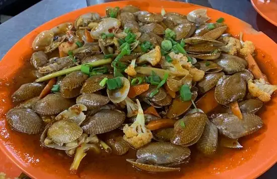 Ana Ikan Bakar Petai