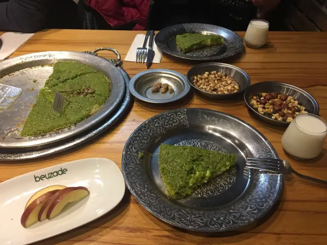 Beyzade Künefe'nin yemek ve ambiyans fotoğrafları 26