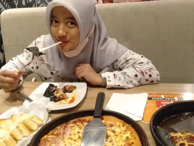 Gambar Makanan Pizza Hut 8