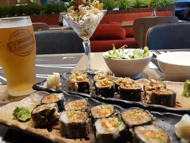 Yakuza Asian & Sushi'nin yemek ve ambiyans fotoğrafları 31