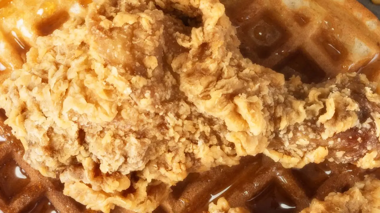Mama's Chicken and Waffles - Tanauan