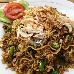 Gambar Makanan Nasi Goreng Gila Bang Eman, Medan Satria 8