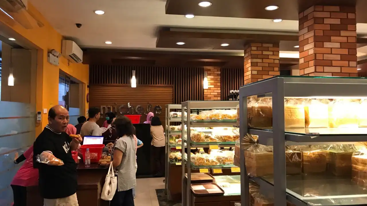 Michele bakery - Bogor