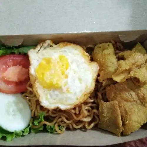 Gambar Makanan Nasi Kulit & Ayam Woku Ibu Utik, Kotagede  1