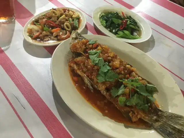 Mat Zin Tomyam & Ikan Bakar Food Photo 2