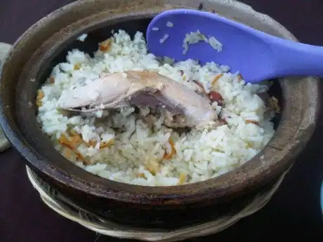 Nasi ayam claypot bawah pokok Food Photo 3