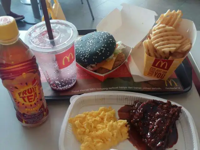 Gambar Makanan McDonald's 12