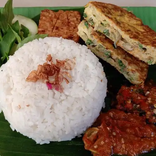 Gambar Makanan Ayam Goreng Serundeng & Rujak Cingur Saxofone, Lowokwaru 7