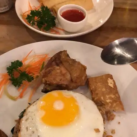 Gambar Makanan Asoko Bar & Restaurant 18