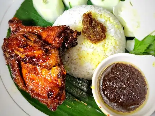 Ayam Bakar Mak Jago, Mataram