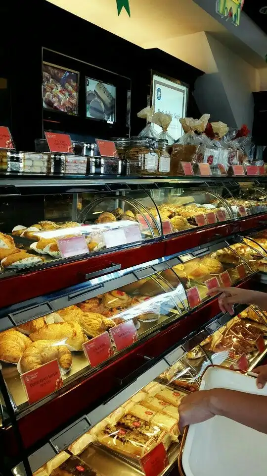 Gambar Makanan Holland Bakery - Cibitung 1