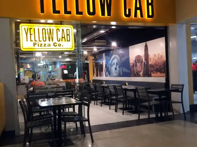 Yellow Cab Pizza Co. Food Photo 8