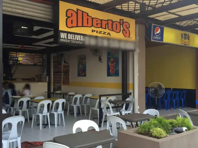 Alberto's Pizza Food Photo 2