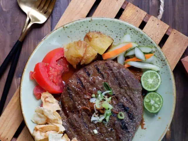 Gambar Makanan Soto Betawi Nyonya Afung 9