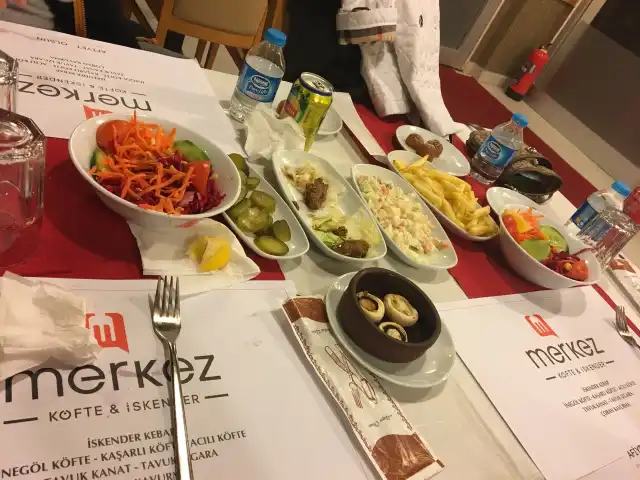 Merkez Köfte & İskender'nin yemek ve ambiyans fotoğrafları 2