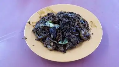 Soong Kee Charcoal Fried Hokkien Mee