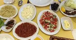 Yavuzbey Restaurant'nin yemek ve ambiyans fotoğrafları 6