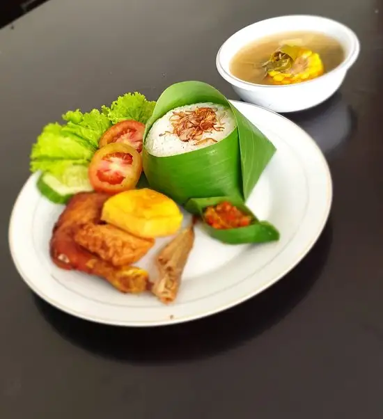 Gambar Makanan Dapoer Cantiq Ibu Hj Resto & Cafe 4