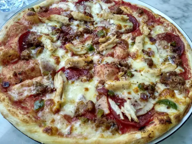 Gambar Makanan Pizza Marzano 13