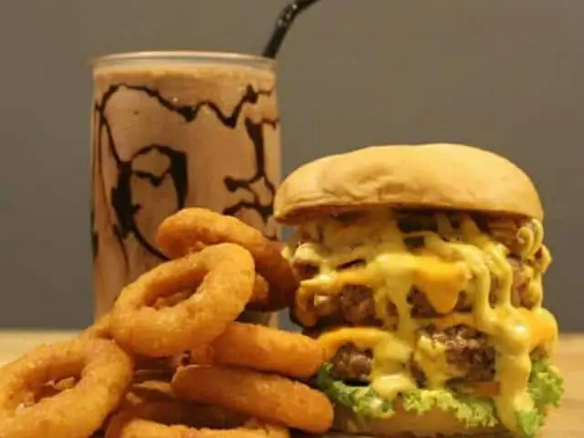 Naked Burger Cafe and Bar Food Photo 9