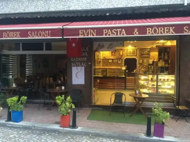 Evin Pasta & Börek Salonu'nin yemek ve ambiyans fotoğrafları 1