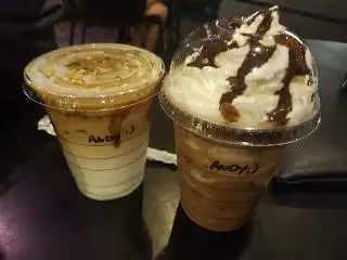 Starbucks Mid Valley (Ground Floor)