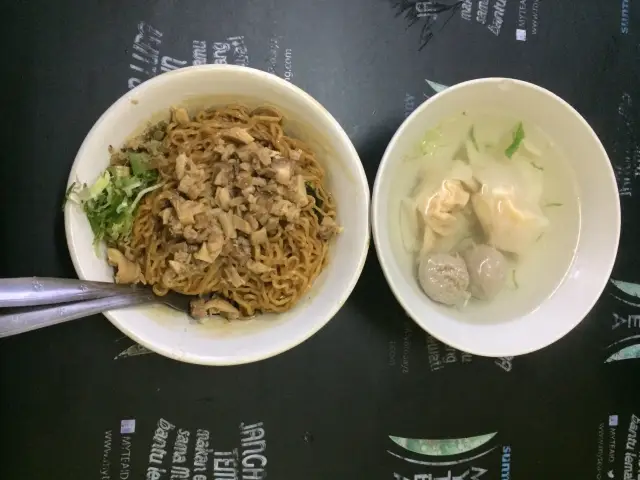 Gambar Makanan Bakmi Irian 10