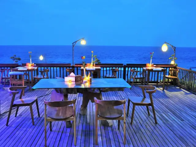 Gambar Makanan Ocean Blue Bar And Restaurant 14