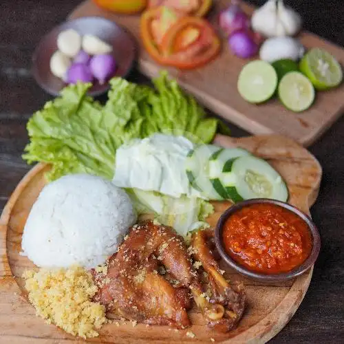 Gambar Makanan Ayam Goreng Bu Yatie, Simanjuntak 2