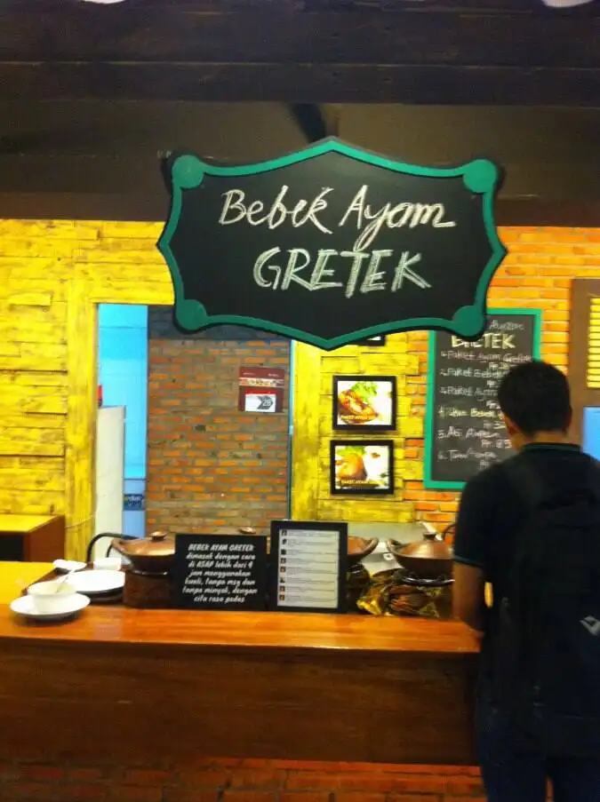 Bebek Ayam Gretek