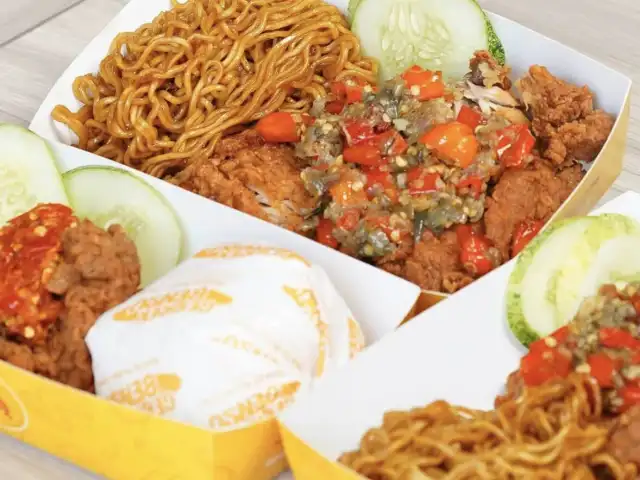 Gambar Makanan Geprek Bensu 9