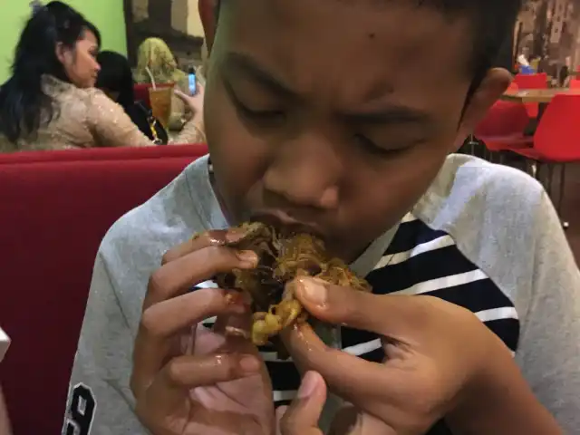 Gambar Makanan Soerabi Bandung Enhaii & Batagor Ihsan Rawamangun 6