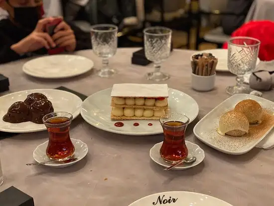 Brasserie Noir'nin yemek ve ambiyans fotoğrafları 69