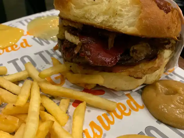 Burger X'nin yemek ve ambiyans fotoğrafları 48