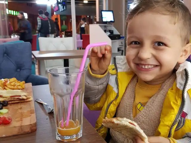 Prusya Store Cafe'nin yemek ve ambiyans fotoğrafları 5