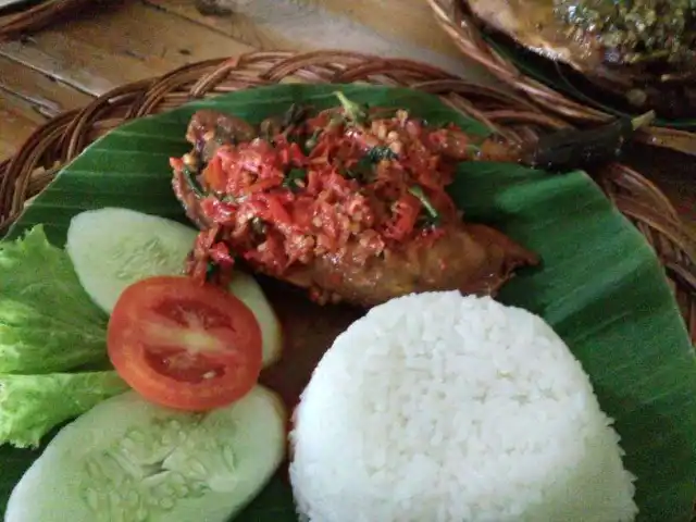 Gambar Makanan Bebek Kuali Budiyono 8