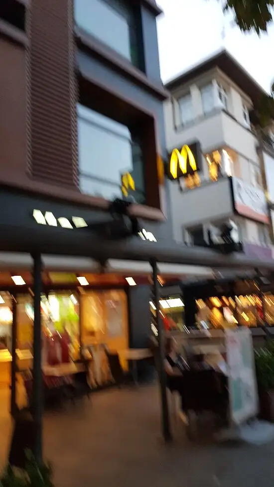 McDonald's'nin yemek ve ambiyans fotoğrafları 3