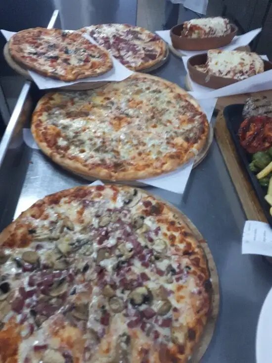 Sunger Pizza'nin yemek ve ambiyans fotoğrafları 3