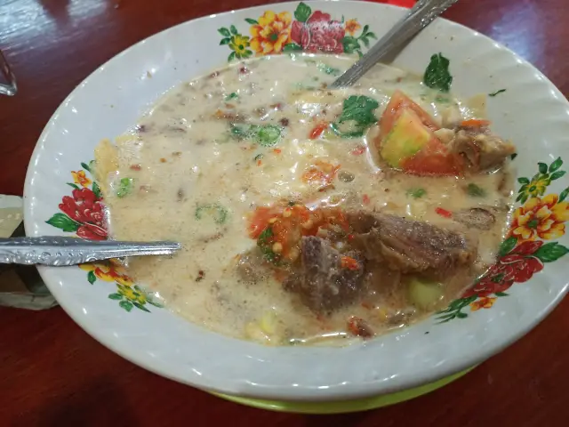 Gambar Makanan Sop Soto Betawi Ibu Yati 3