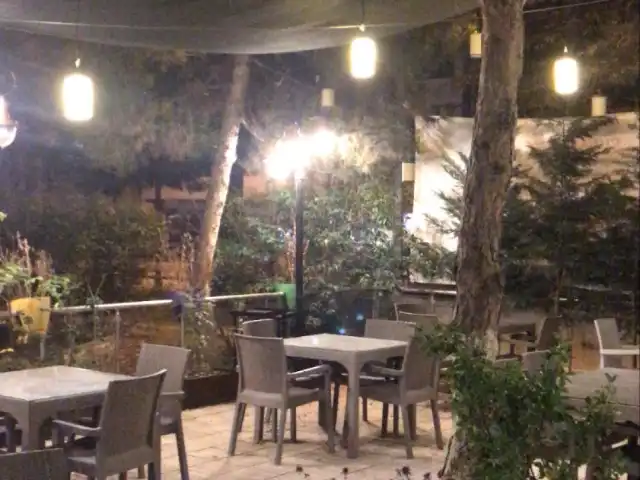 Çeşmealtı Cafe & Restaurant'nin yemek ve ambiyans fotoğrafları 3