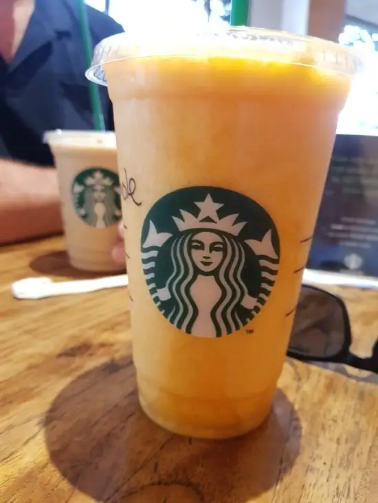 Gambar Makanan Starbucks Ngurah Rai 15