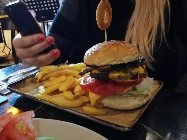 Base Gastro Pub'nin yemek ve ambiyans fotoğrafları 4